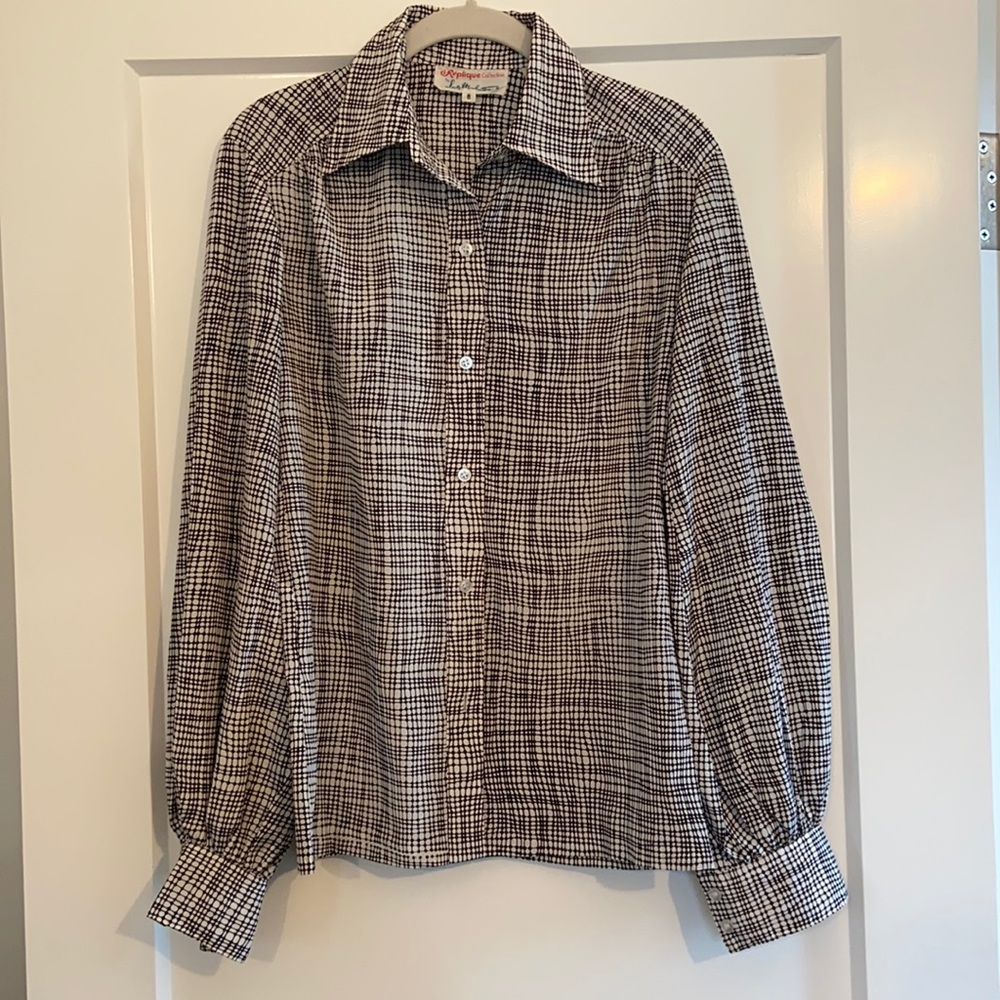 Woman’s blouse